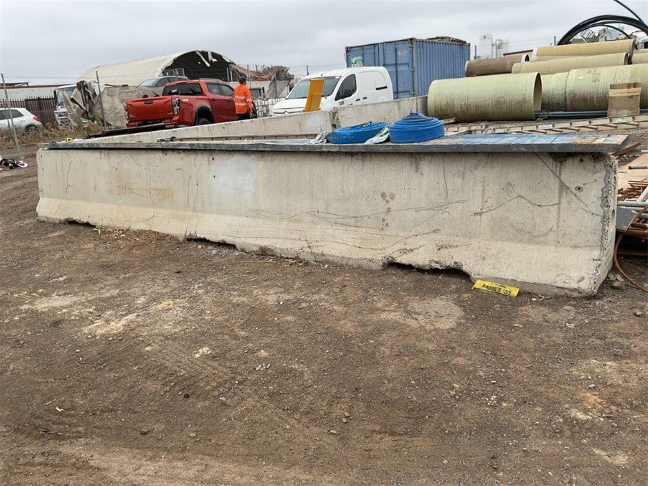 Quantity of Assorted Concrete Barriers