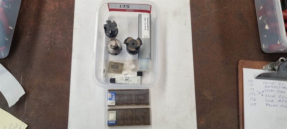 Milling cutters with inserts