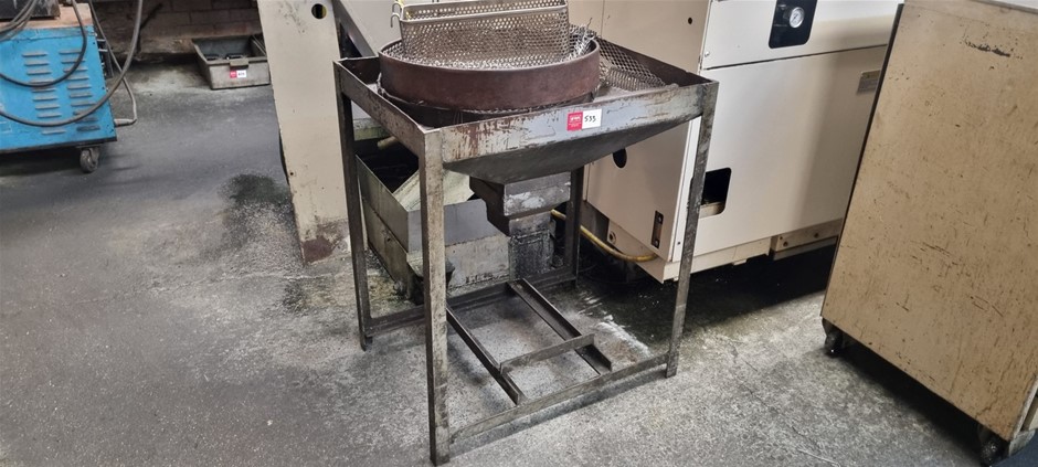 Swarf separator rig and seives