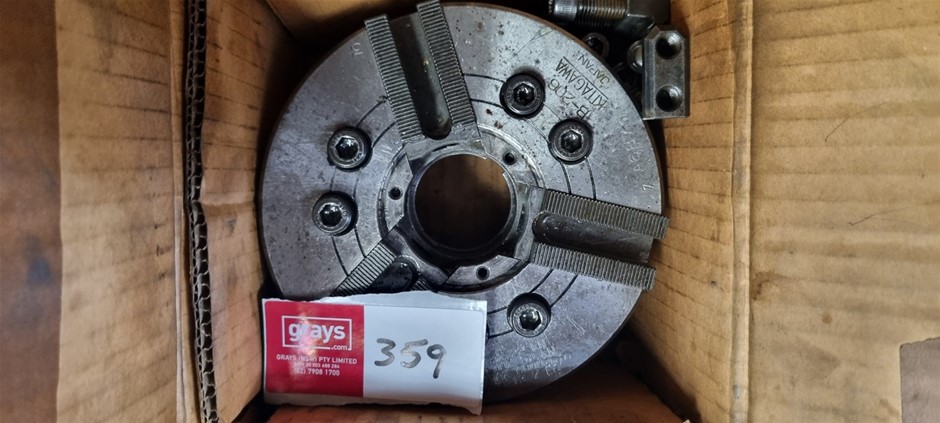 Kitagawa B206 Power 3 Jaw Chuck with Accessories