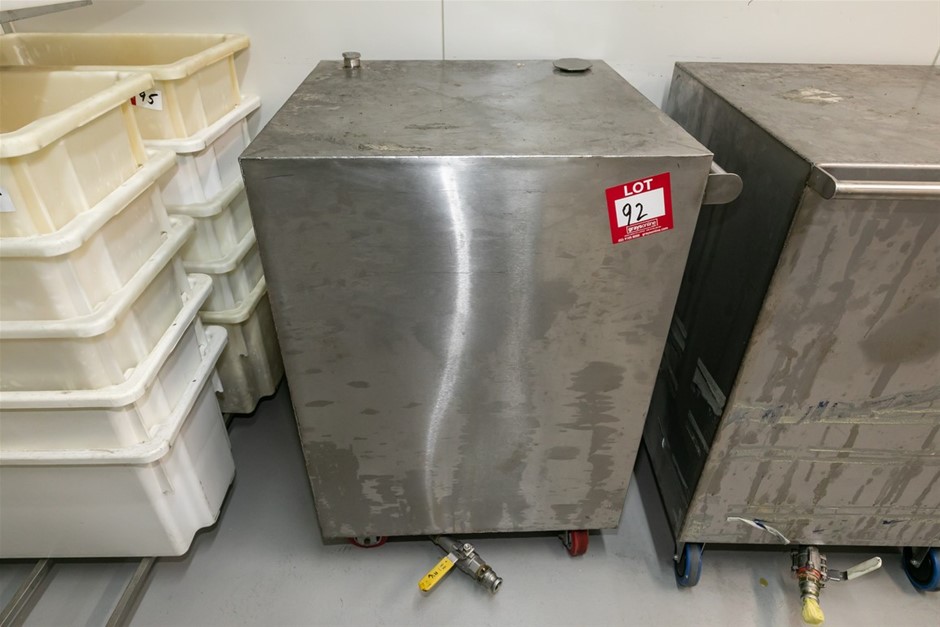 Large Liquid Storage Tank Mobile