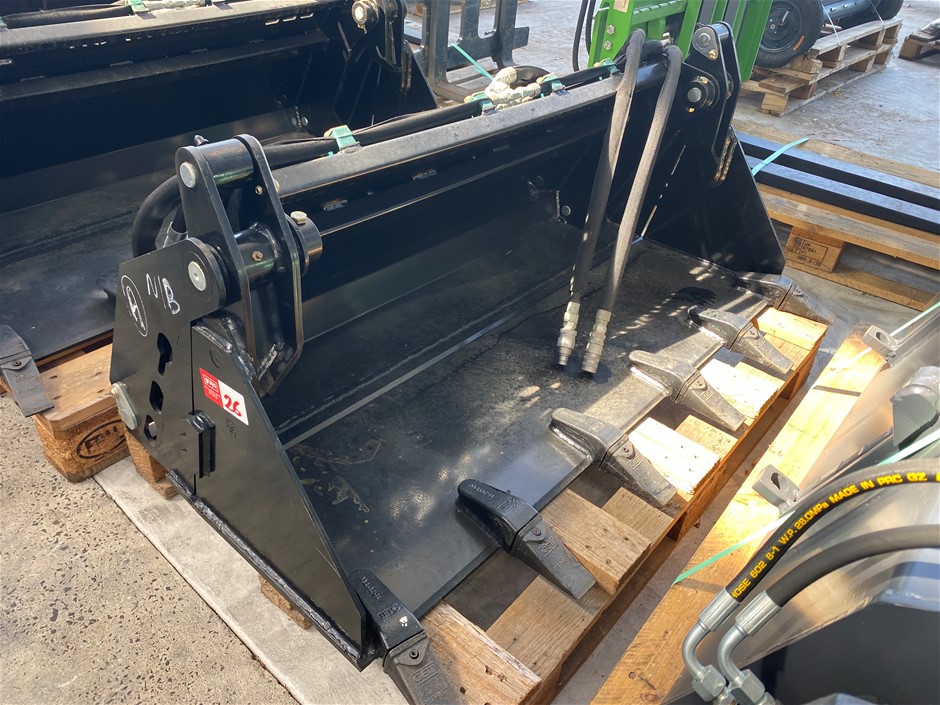 Unused Versatach Toothed Multi-Purpose Mini Loader Bucket