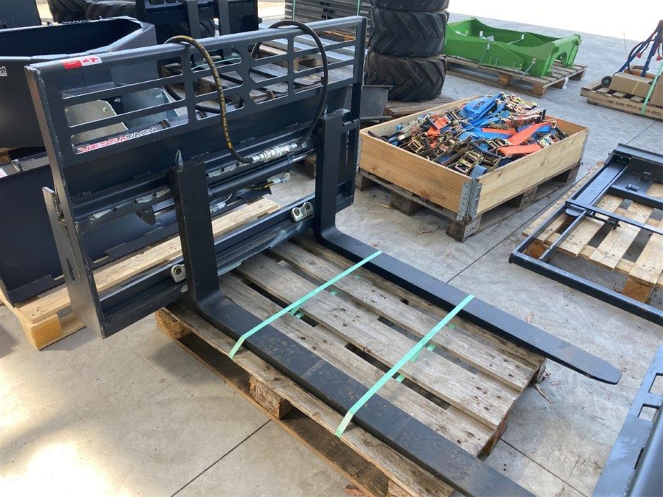 Unused Skid Steer Loader Hydraulic Fork Tyne Attachment