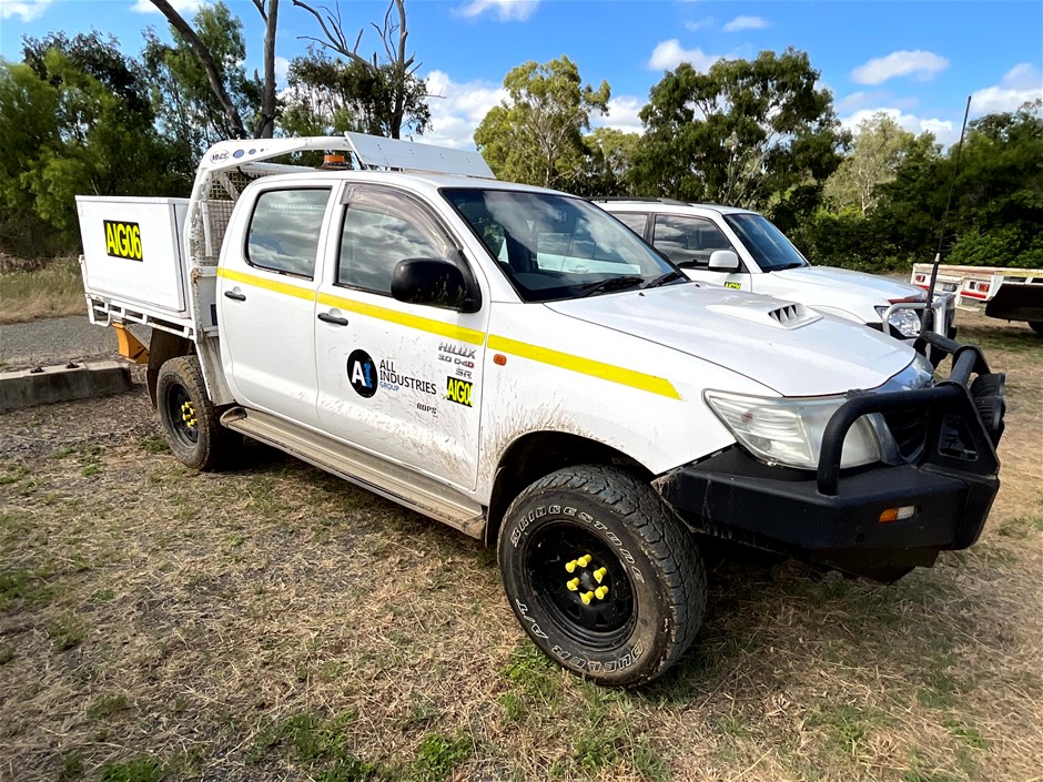2014 Toyota Hilux KUN 26R 4WD Manual Dual Cab Ute