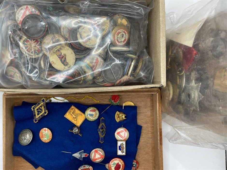 Approx. 500 x Asstd AU Commemorative Badges, Pins & Tinnies