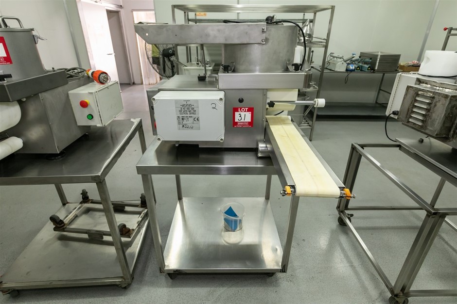 Deightion Formatic Food Forming Machine with Mobile Bench