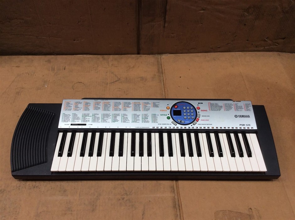 Yamaha PSR-125 Electronic Keyboard