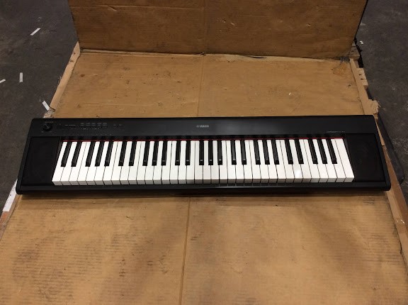 Yamaha Piaggero NP-12 Portable Keyboard
