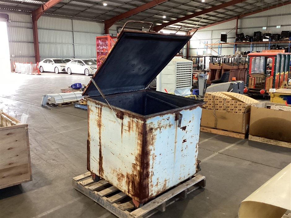 <p>Engine/Transmission Parts Hot Washer</p>