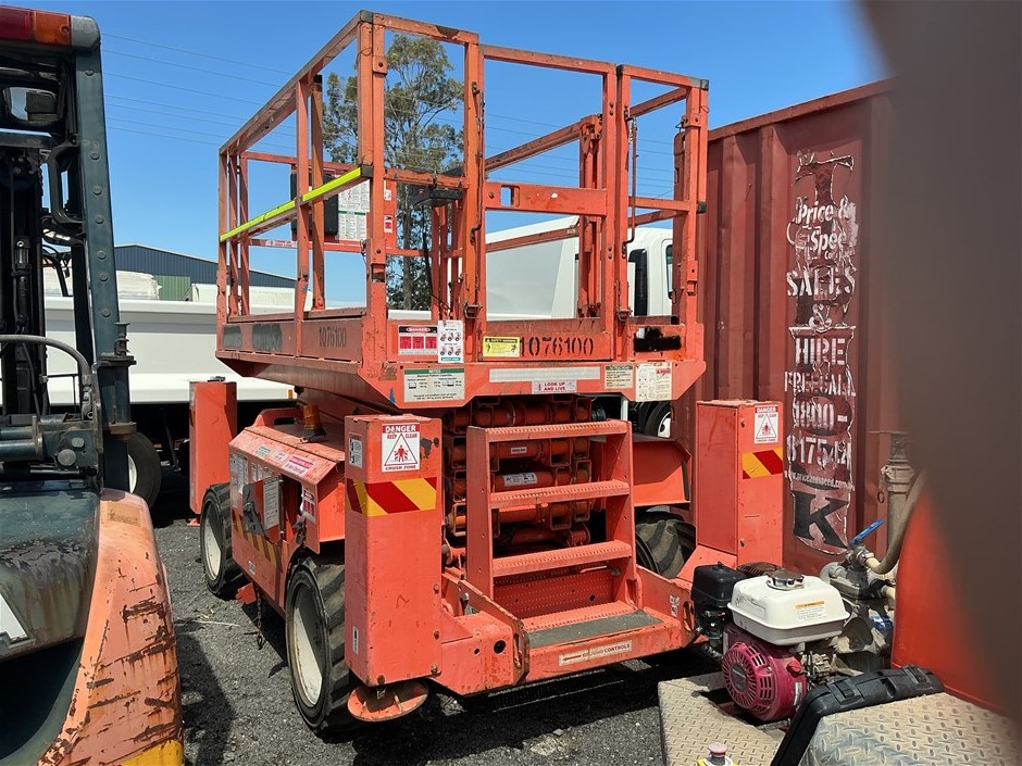 <p>Genie 45FT Scissor Lift</p>