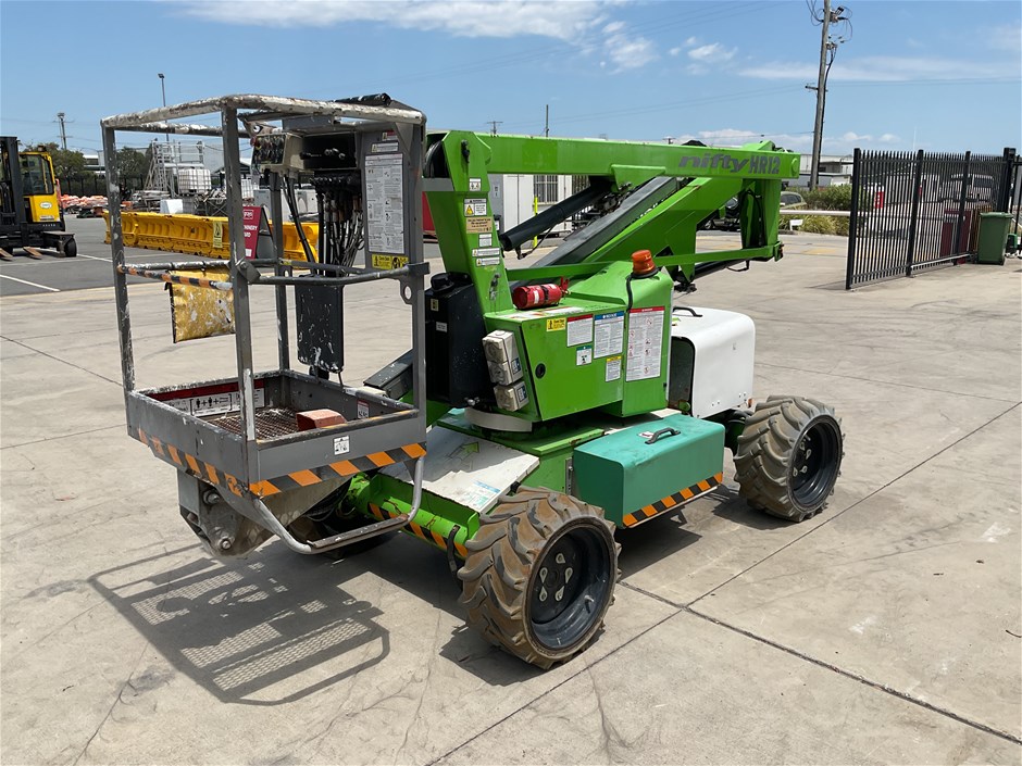 2015 Nifty HR12DE Knuckle Boom Lift
