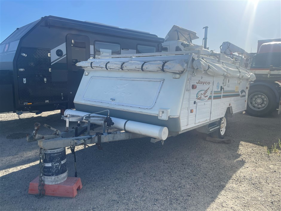 2002 Jayco Flamingo Caravan