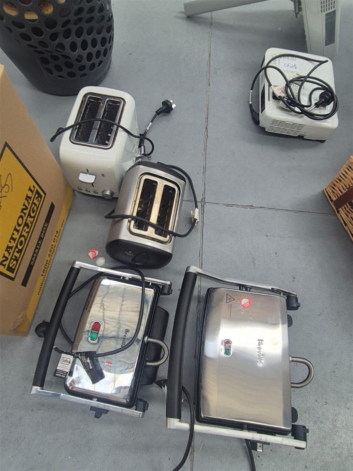 Toasters & Sandwich Press