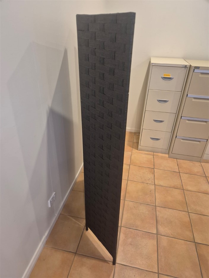 Black Privacy Screen