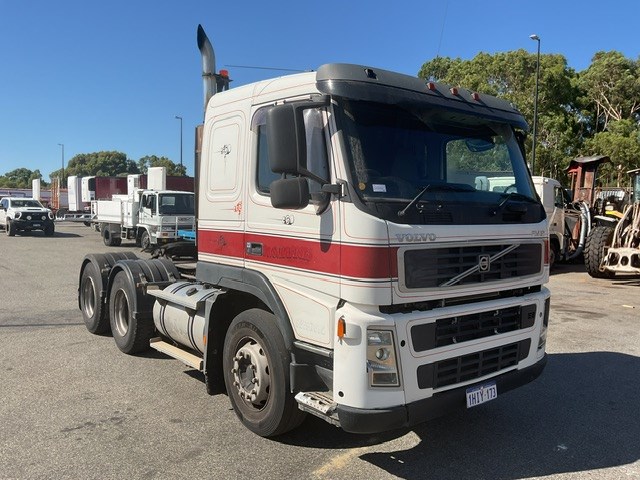 2003 Volvo FM12 6 x 4 Prime Mover Truck