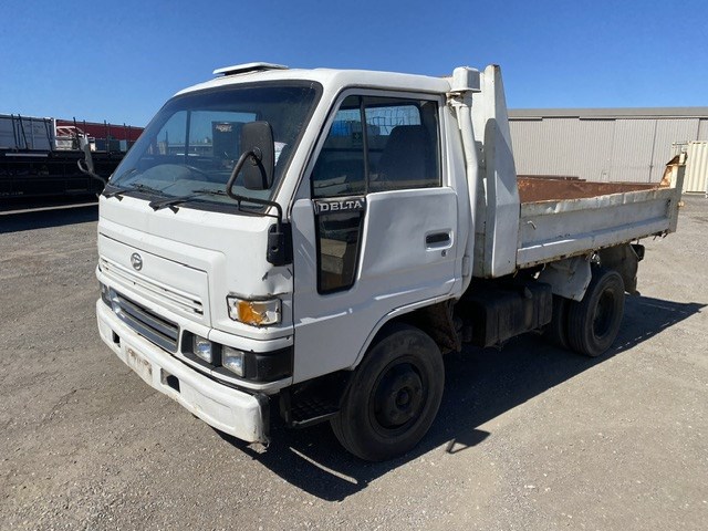 <p>2002 Daihatsu Delta 4 x 2 Tipper Truck</p>