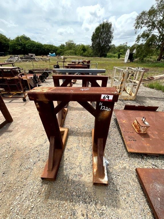 Heavy steel stands x 6