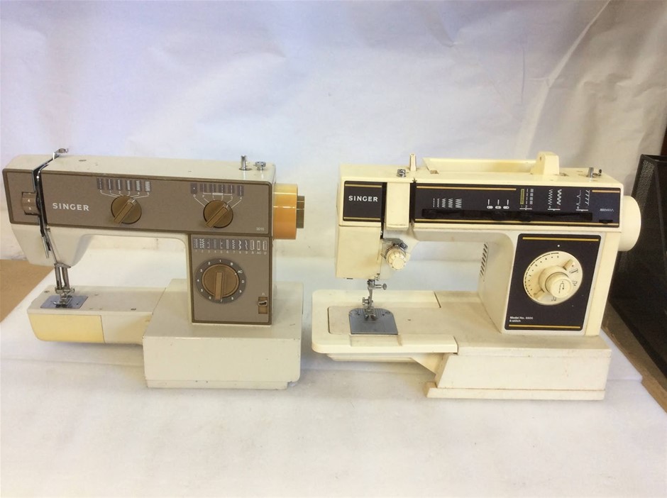 Singer Mixed Model Sewing Machines (Lot of 2)
