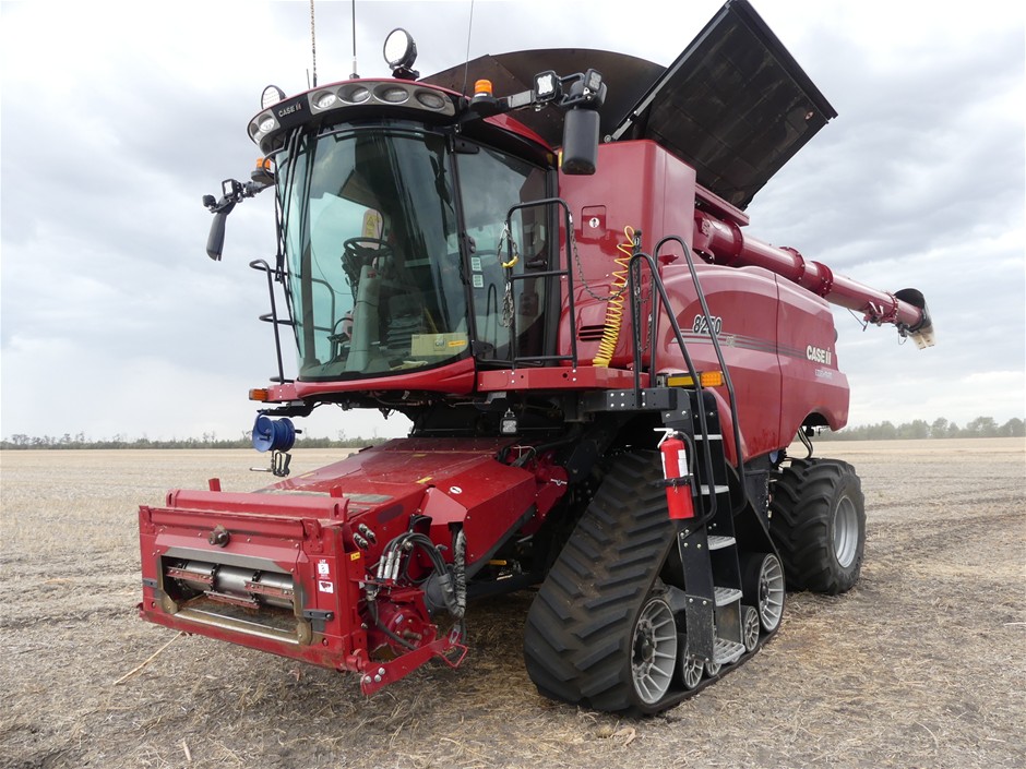 2022 Case 8250 Combine Header