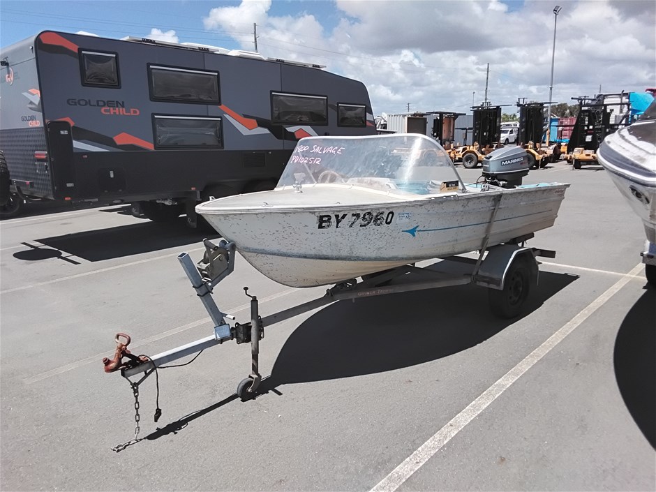 1977 Mustang 403 Power Boat