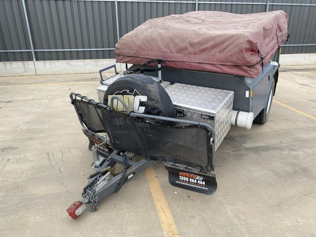 2014 Market Direct  Camper Trailer