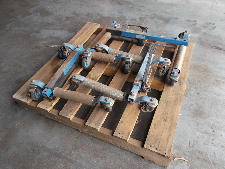 <p>3 x Vehicle Positioning Jacks</p>
