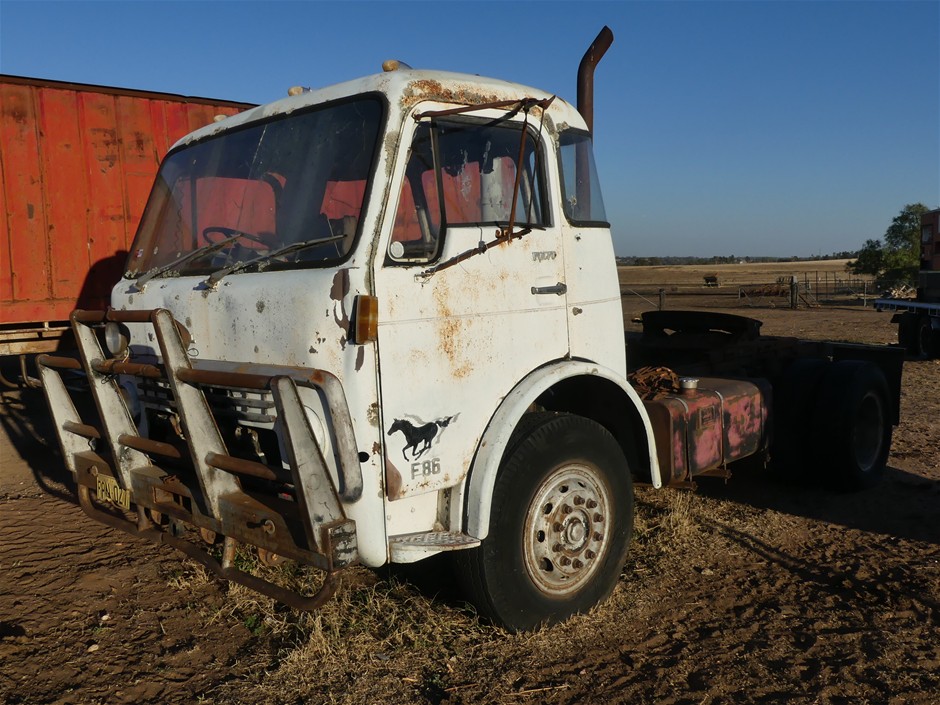 <B>Circa 1970 Volvo F38 Prime Mover (Vintage)</B>