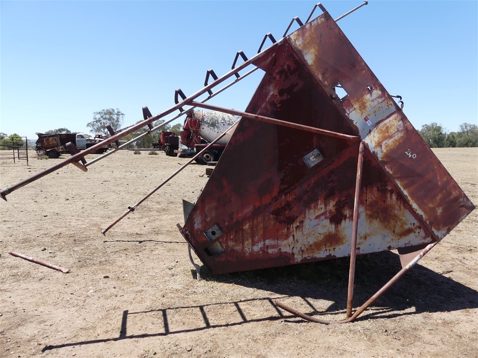 <B>Grain Bin (Stand Alone)</B>