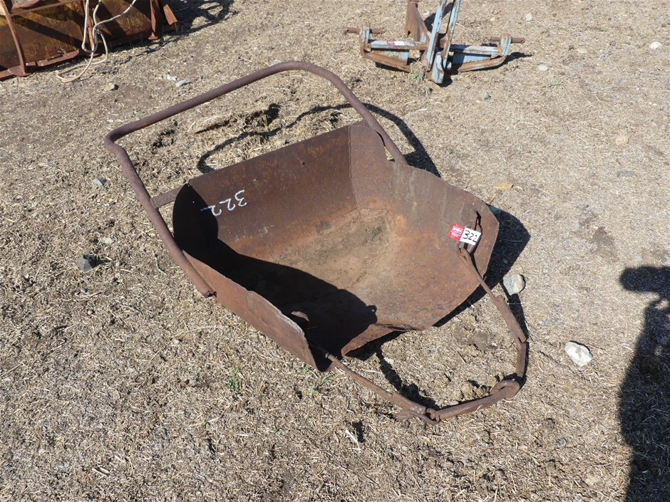 Scoop Attachment (Vintage)