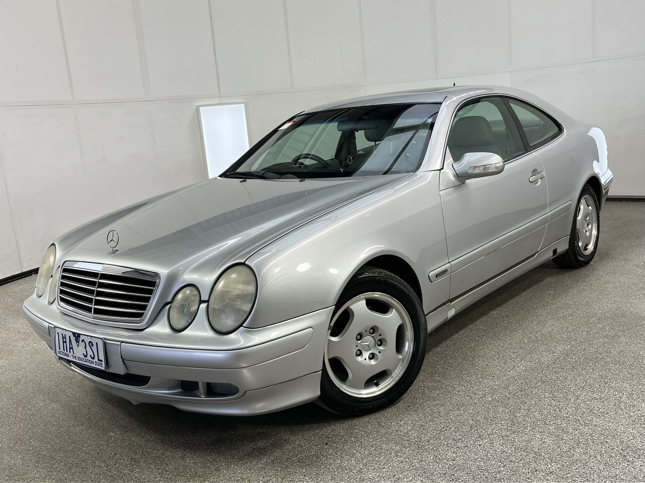 2000 Mercedes Benz CLK 320 320 Avantgarde C208 Automatic Coupe
