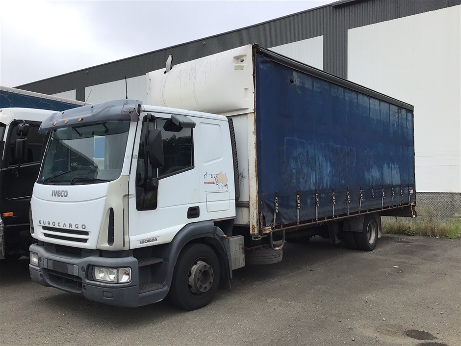 2006 Iveco  Eurocargo  4 x 2 Curtainsider Rigid Truck