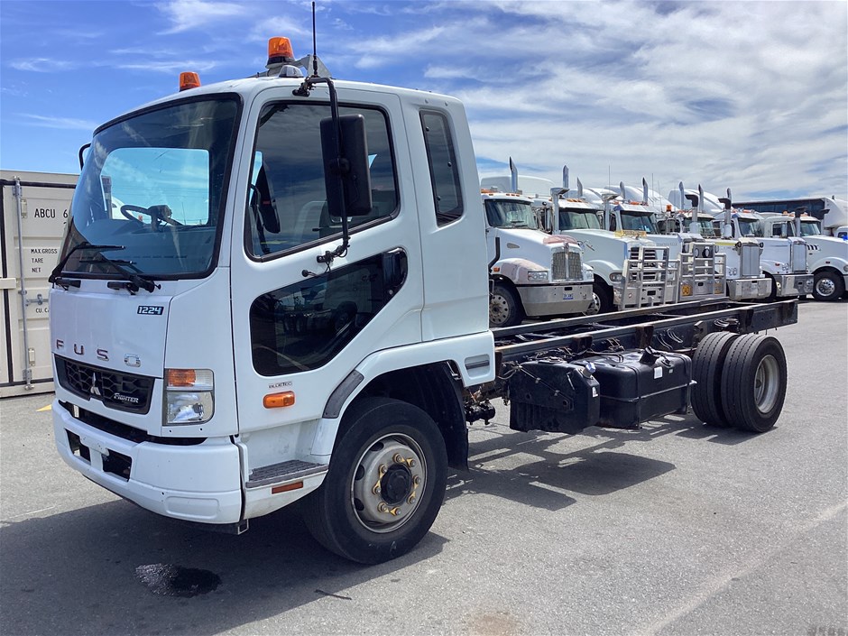 2018 Fuso FK62FHZ1RFAC 4 x 2 Cab Chassis Truck