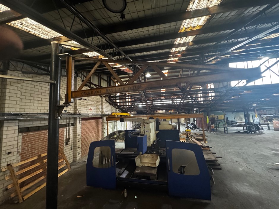 Swivelling Pedestal Gantry Crane