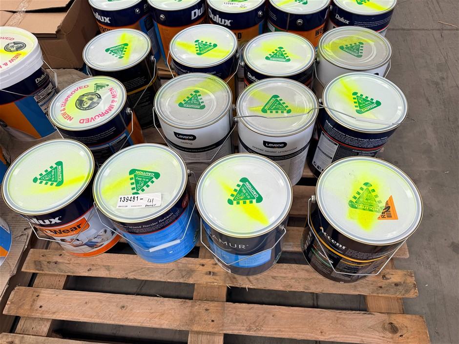 Assorted 10L Tins of Paint