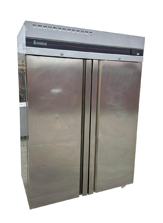 INOMAK model cfs2140/aus double door upright freezer
