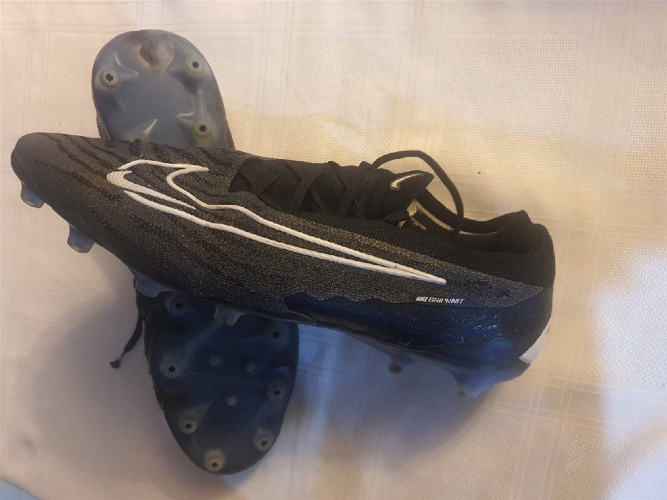 Nike Gripknit 30.5 cm Minor Use