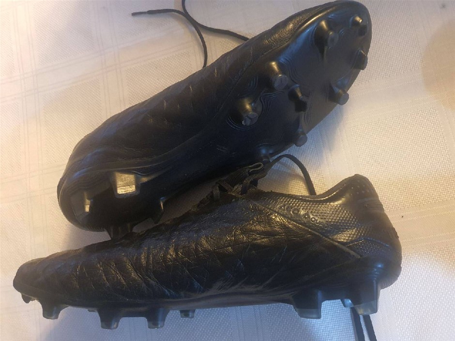 Nike Tiempo Flyknit ACC Quadfit 30.5 Minor Use