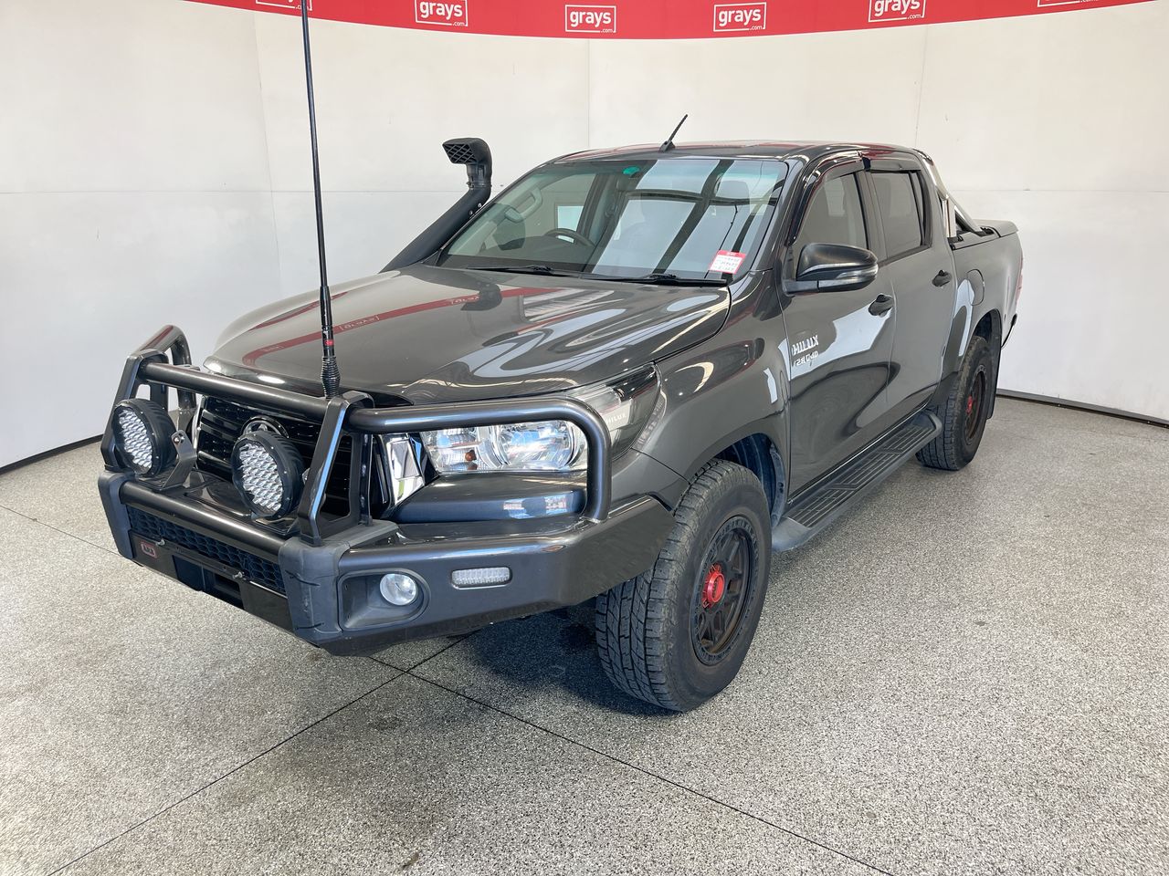 2018 Toyota Hilux 4x4 SR GUN126R TD Auto Crew Cab Chassis(WOVR INSPECTED)