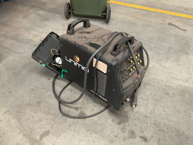 <p>Unimig TIG-200 TIG Welder</p>