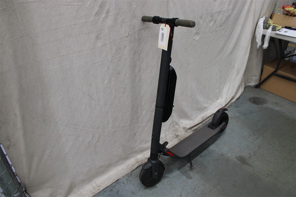 Ninebot Black/Grey E-Scooter