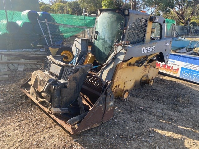 <p>John Deere 326D Skid Steer Loader (Wheeled)</p>