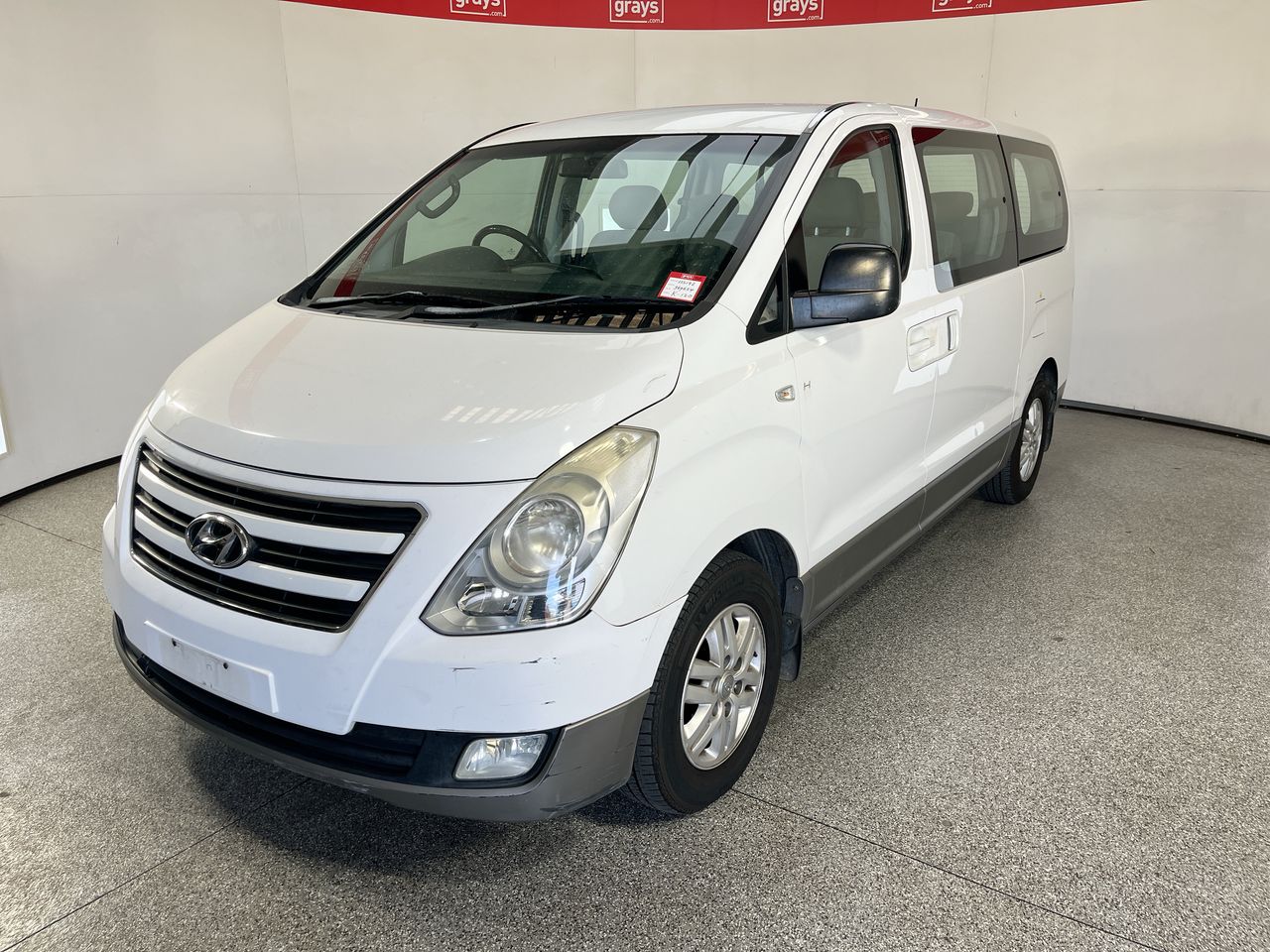 2015 Hyundai iMAX TQ Turbo Diesel Automatic 8 Seats People Mover