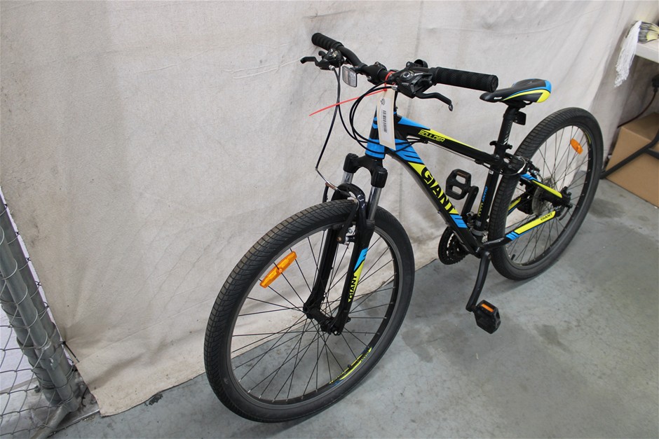 Giant Boulder Black/Yellow/Blue Bicycle