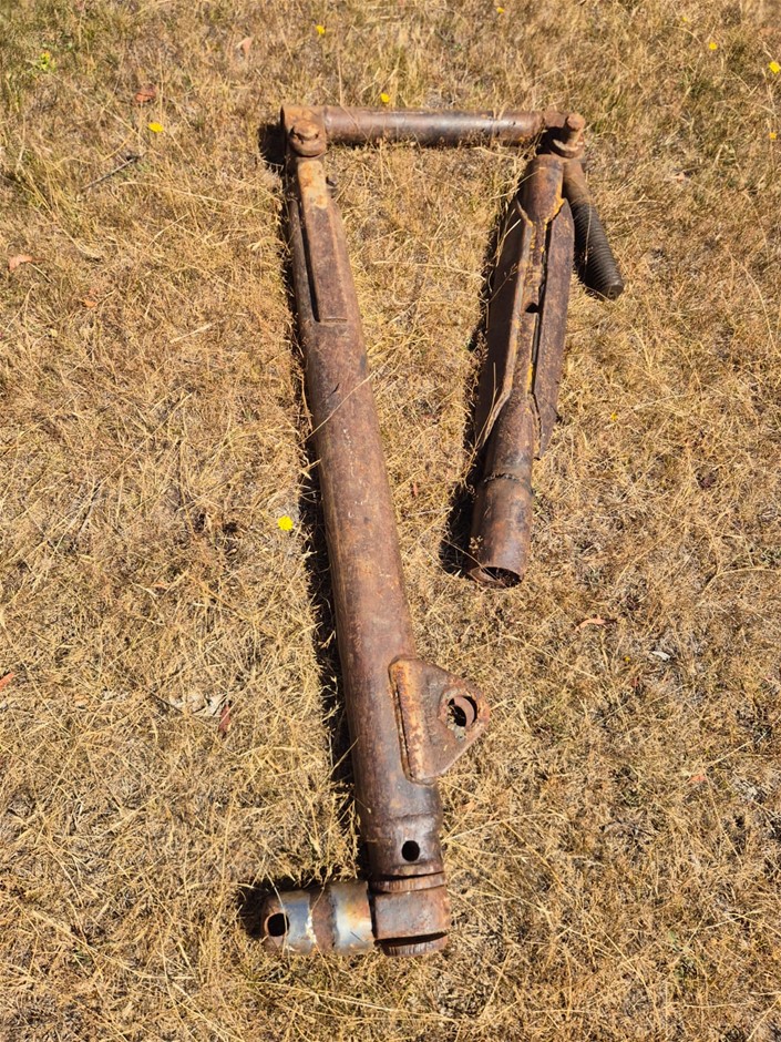 Caterpillar D8B Blade Parts