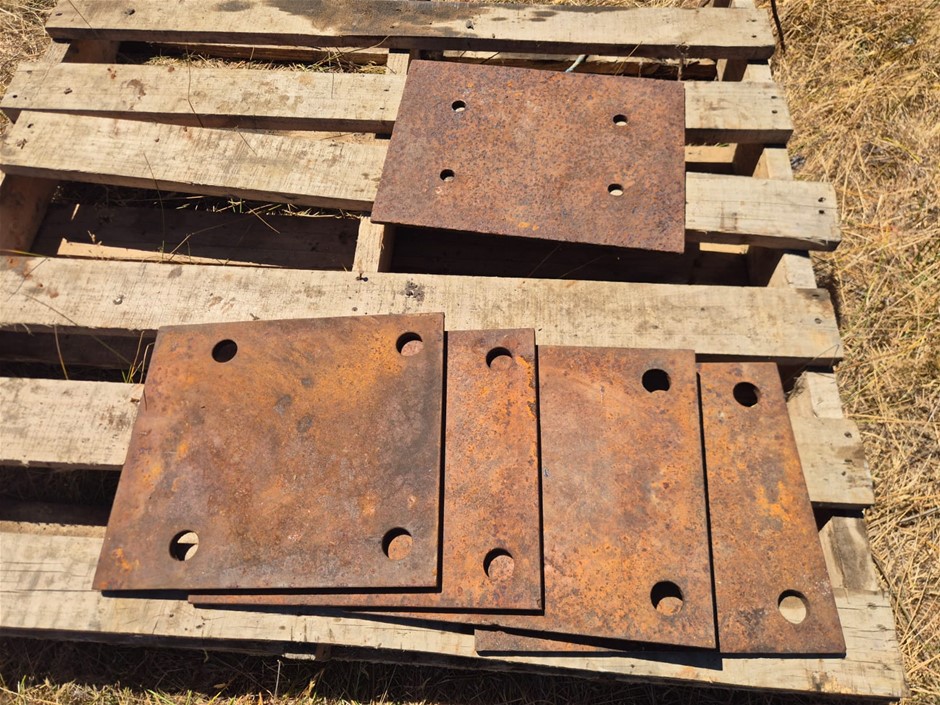 Quantity of Steel Foot Plates