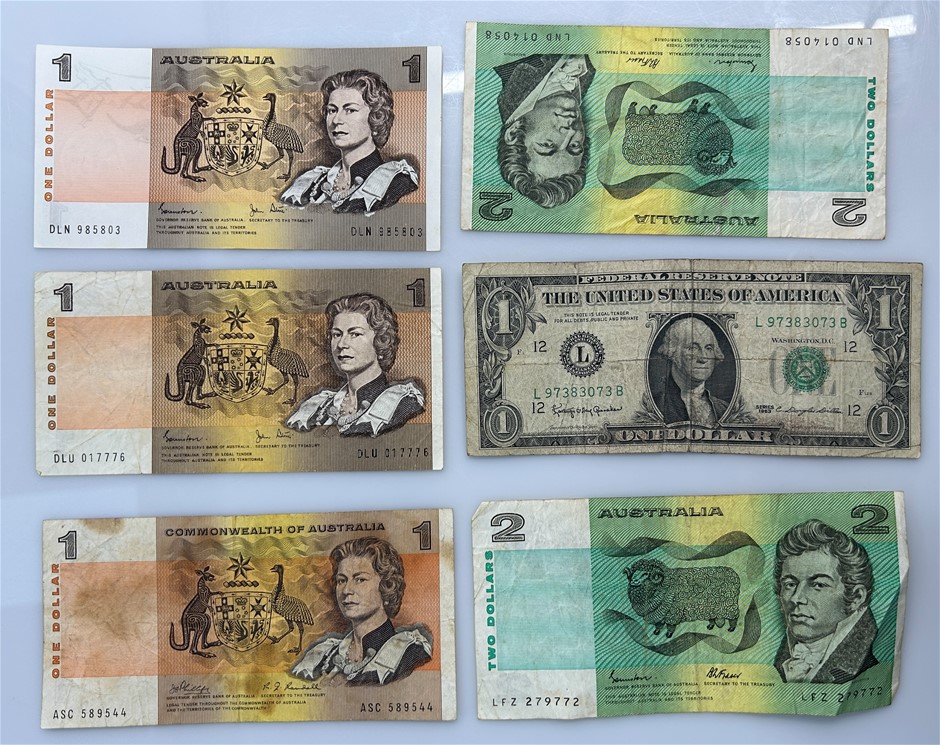 Mixed vintage currency lot featuring circulated Australian $1