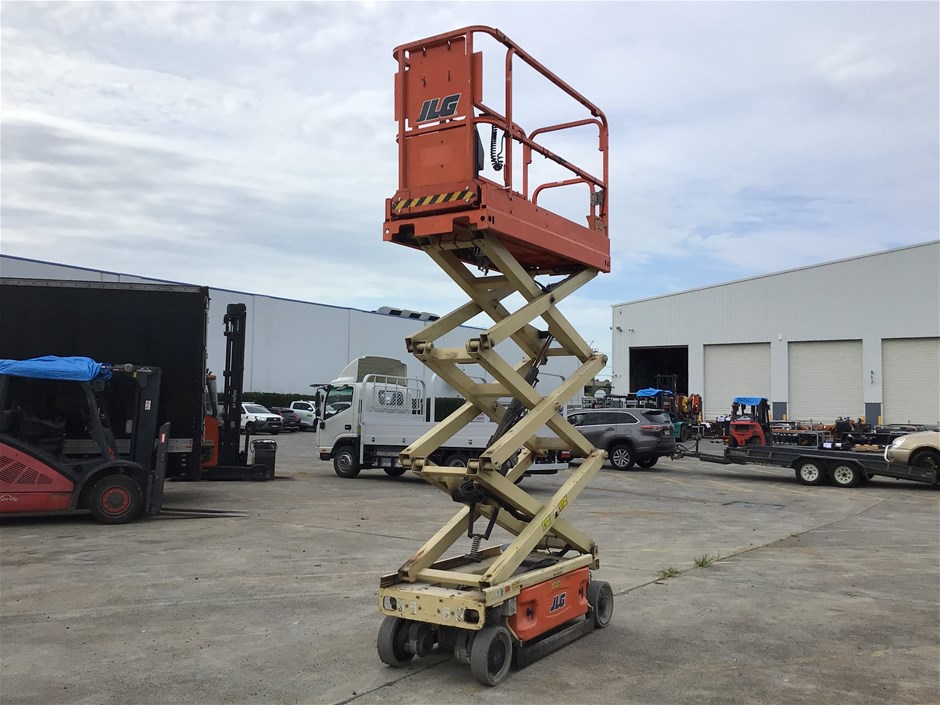 <p>2015 JLG 1930 ES Scissor Lift</p>