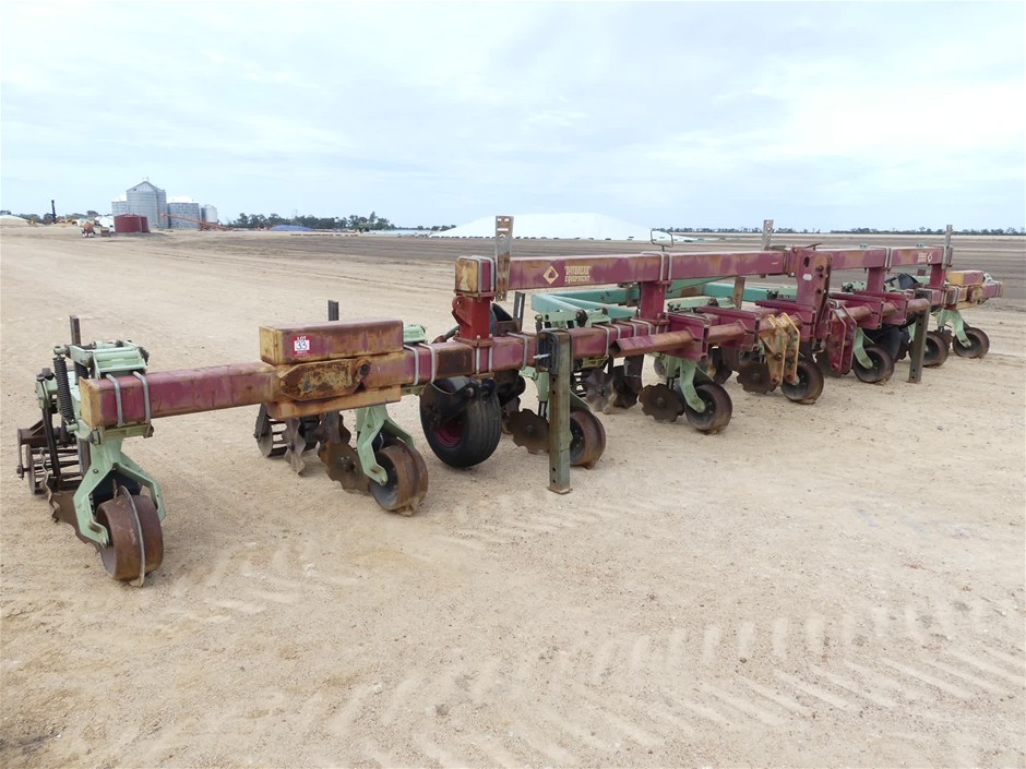 <B>Milne Industries Speed Tiller</B>