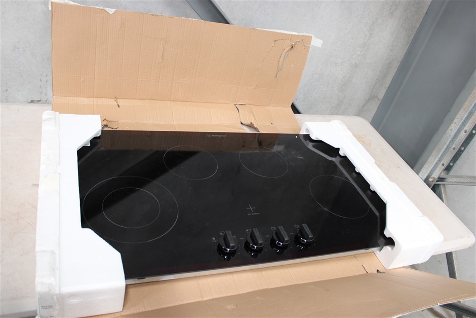 Westinghouse WHC942BC 90cm Ceramic Cooktop
