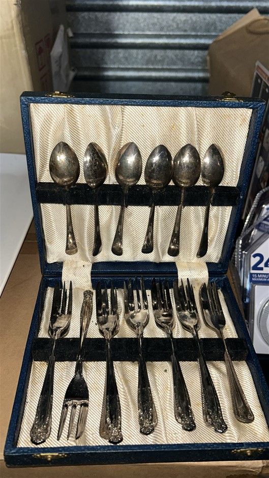 Vintage Boxed Set of Flatware